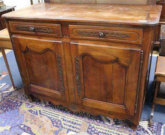 A French chestnut buffet